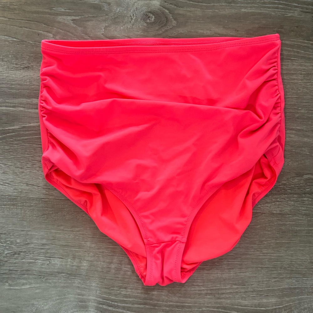 Kiava Ruched High Rise bottoms